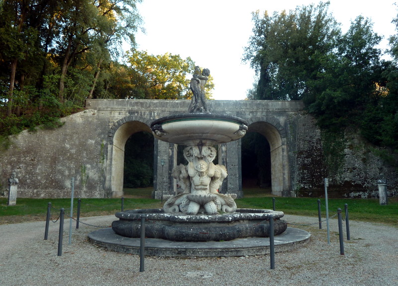 Castelnuovo Berardenga Villa Chigi Saracini foto fontana