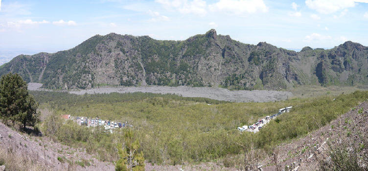 Vista della Valle dell'Inferno da Monte Somma