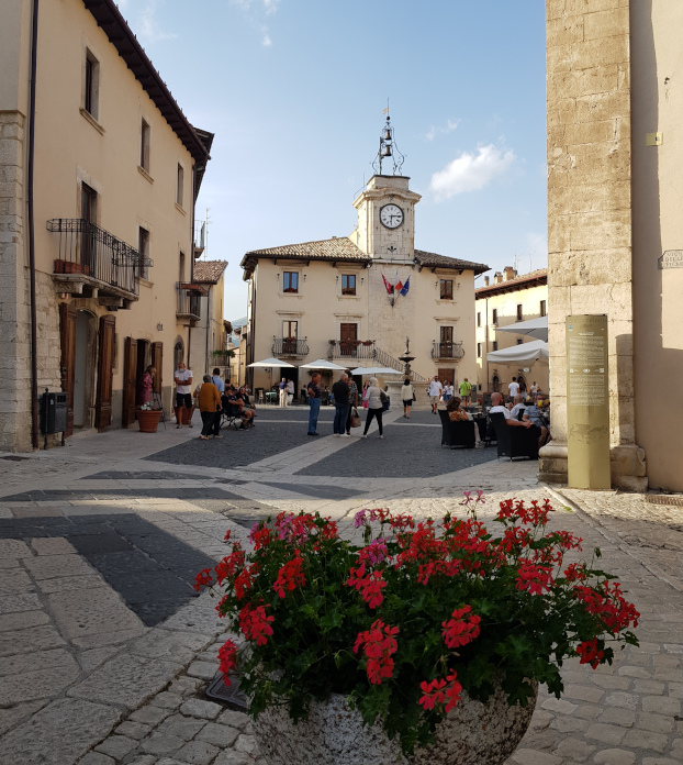 Pescocostanzo Piazza Municipio