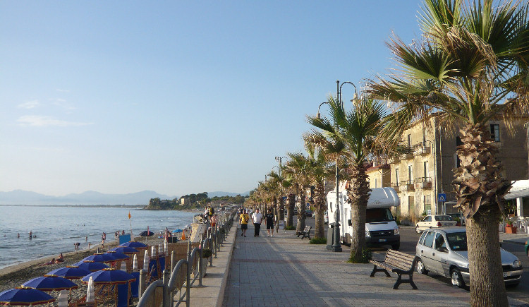 Lingomare e corso della città di Agropoli