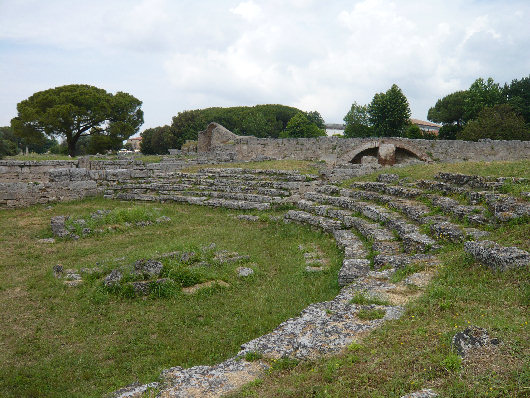 Anfiteatro di Paestum