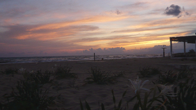 Tramonto su Paestum