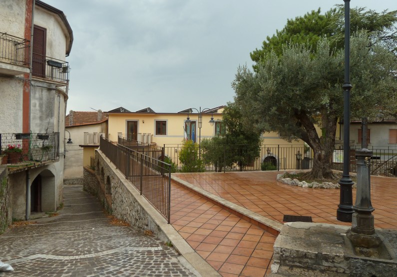Trentinara Piazza Ali_della_Pace