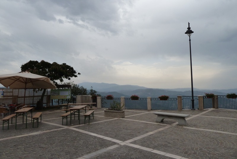 Trentinara Piazza Panorama_del_Cilento
