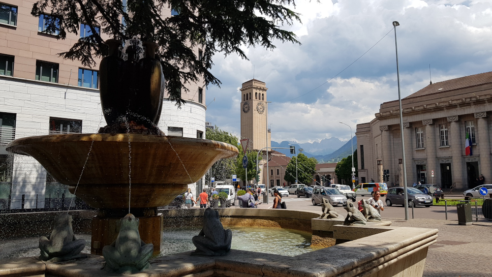 Bolzano viale e piazza della stazione