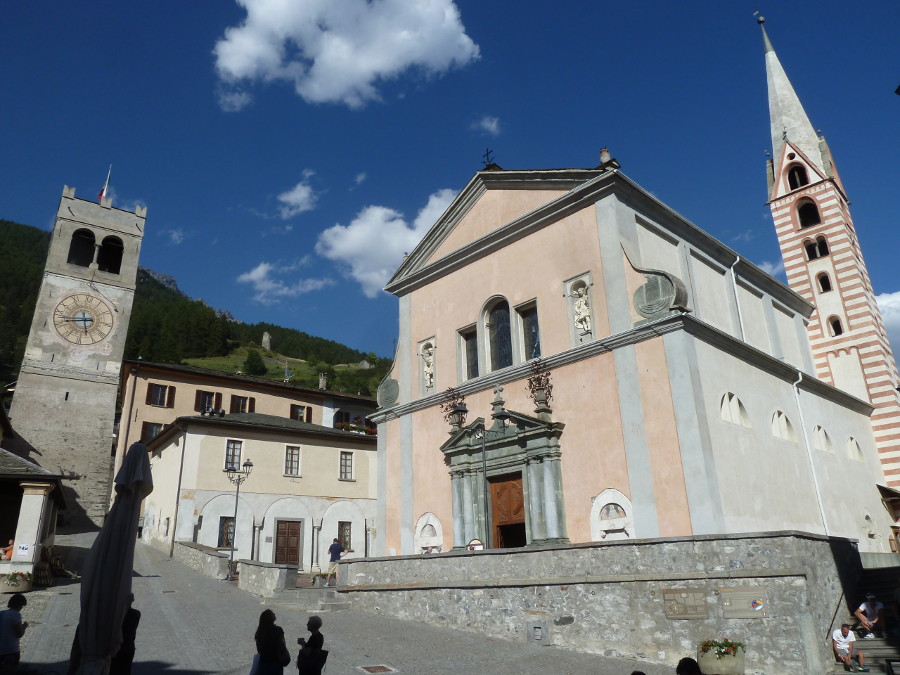 Bormio Torre della Bajona e Collegiata