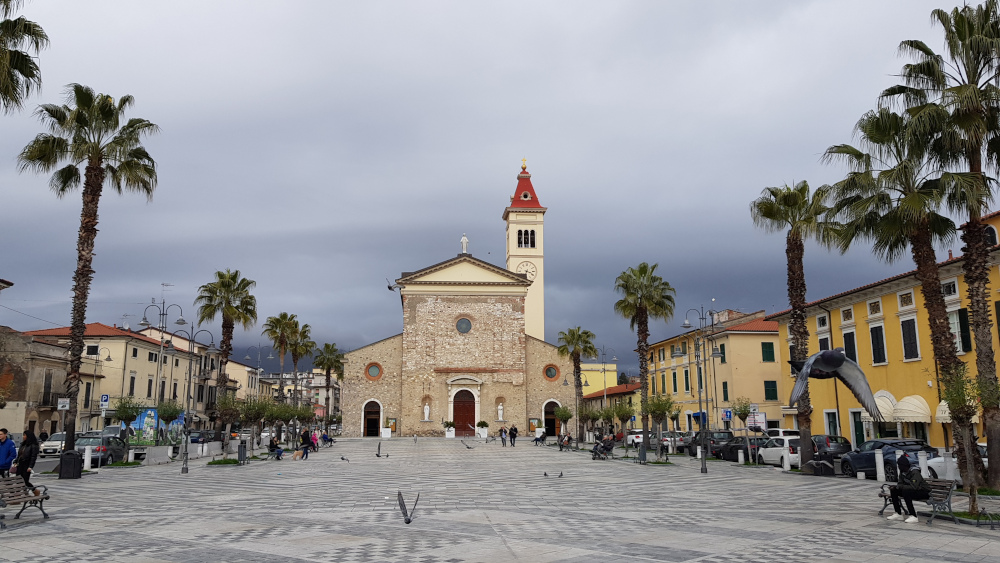 Carrara Piazza_Menconi