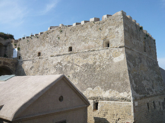 Torre del Castello di Baia