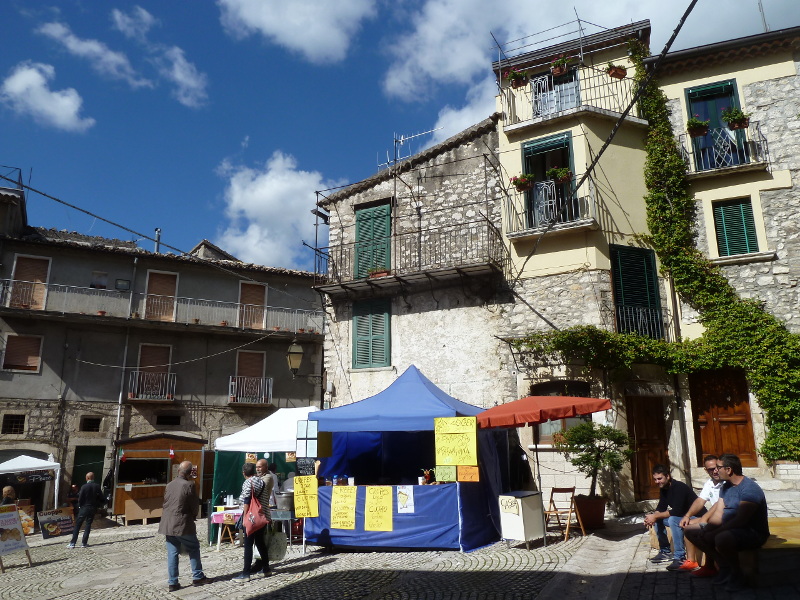 Cusano_Mutri Piazza Lago