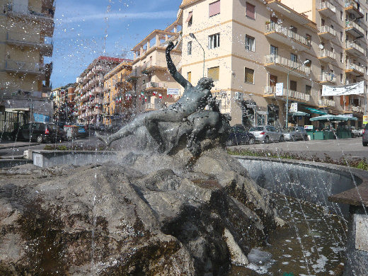 Ercolano: Fontana in via 4 novembre