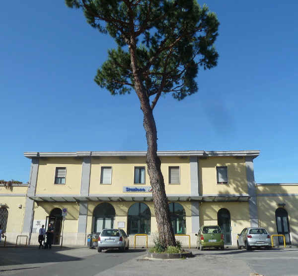 Frattamaggiore stazione