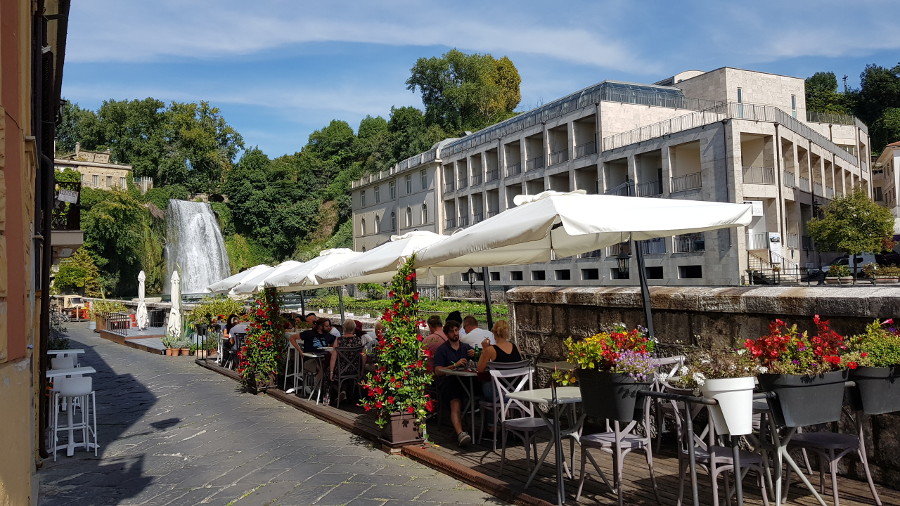 Isola del Liri via Cascata