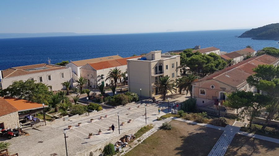  Centro abitato dell'Isola di San Nicola alle Tremiti