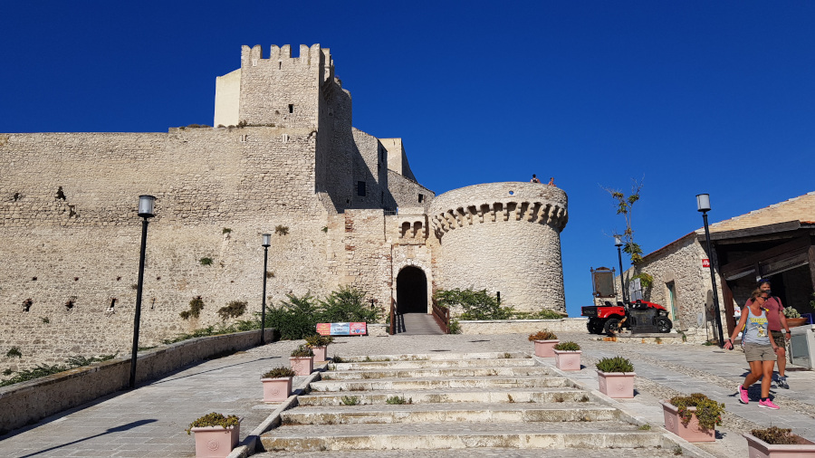 Isole_Tremiti Castello dei Badiali di Isola_di_SanNicola