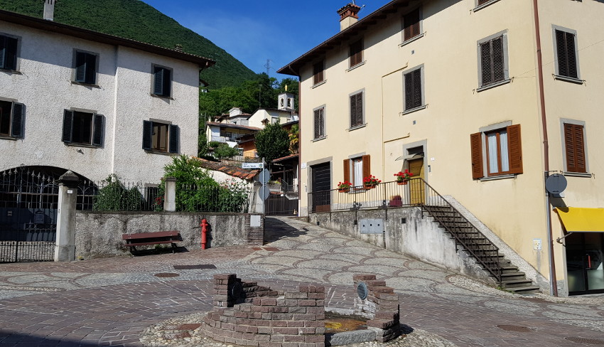 Endine Piazza Vittorio Veneto