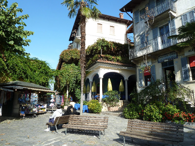 Piazzetta Isola_Bella