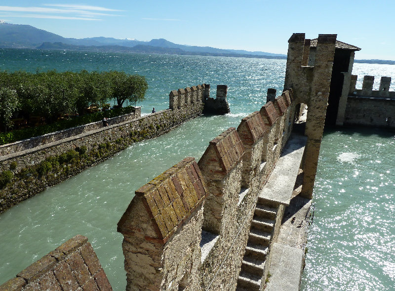 Darsena Castello_Scaligero di Sirmione