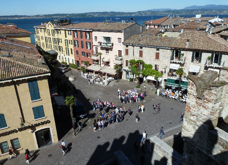 Sirmione Piazza_Castello