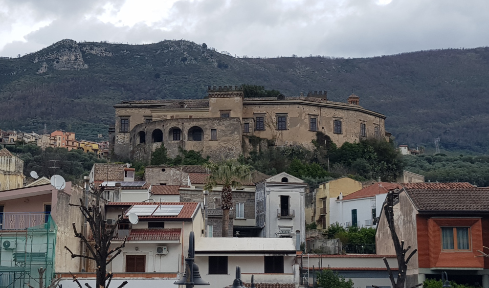 Lauro veduta col palazzo del Castello
