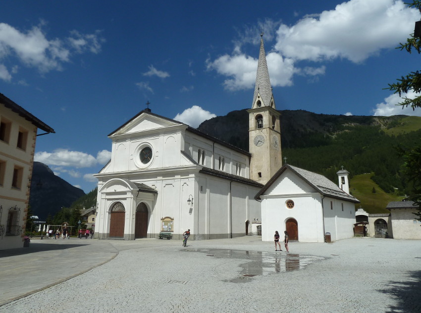 Livigno Chiesa Parrocchiale Santa Maria Nascente
