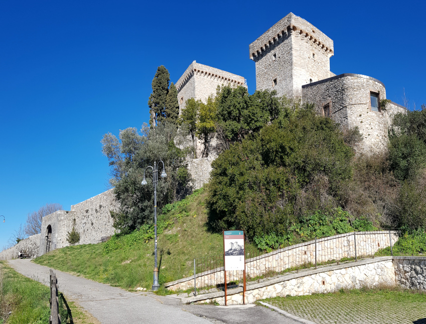 Ingresso porta della Rocca di Narni