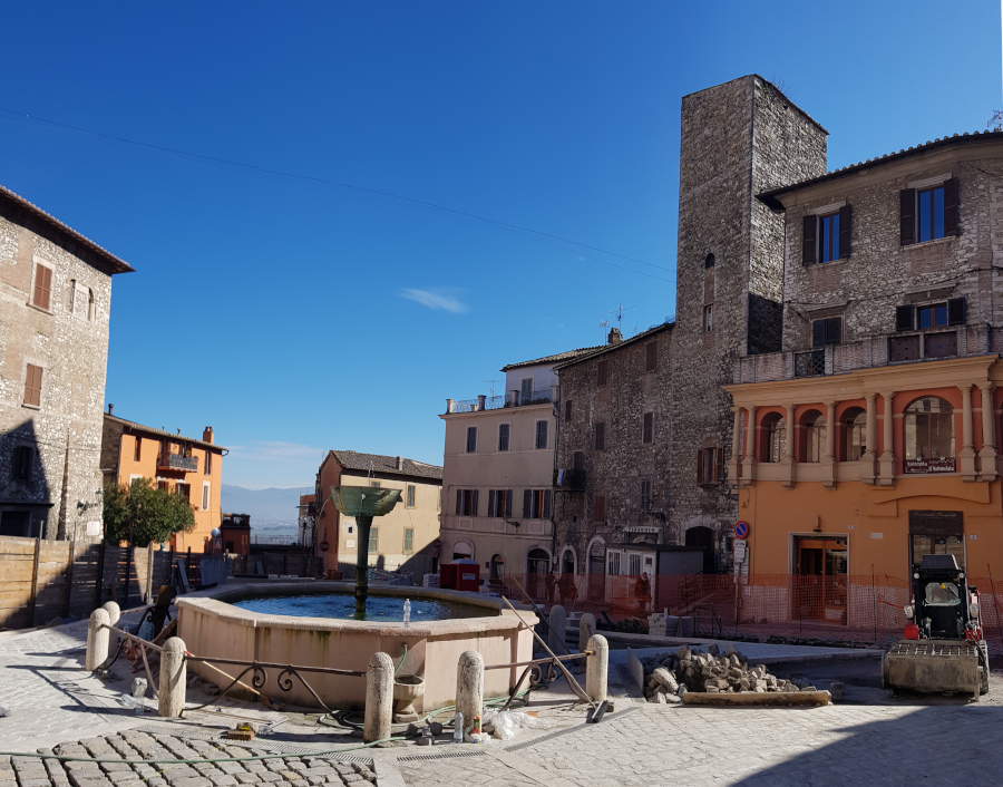 Piazza_Garibaldi di Narni