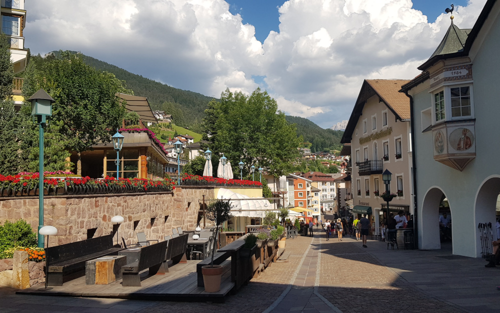 Ortisei via_Rezia