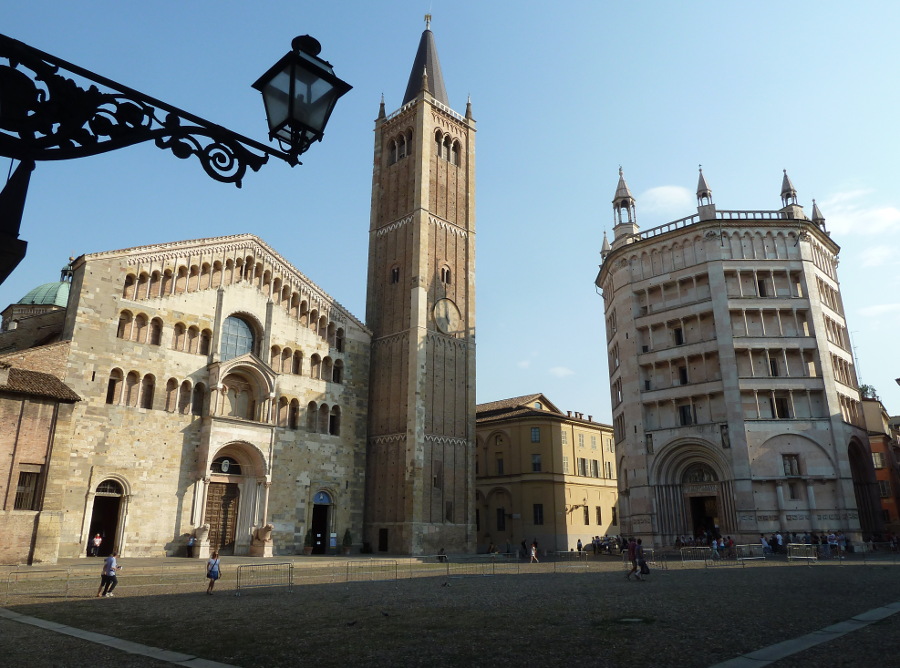 Parma Piazza Duomo