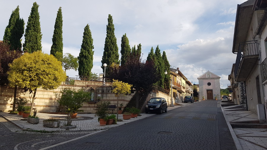 Pesco Sannita piazzetta Madonna di Fatima