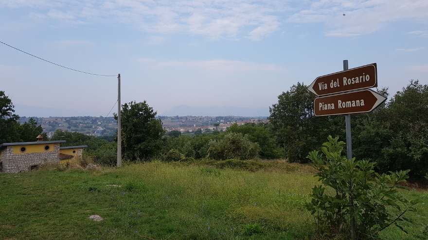 Via del Rosario da Piana Romana