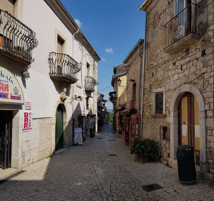Pietrelcina via Marone