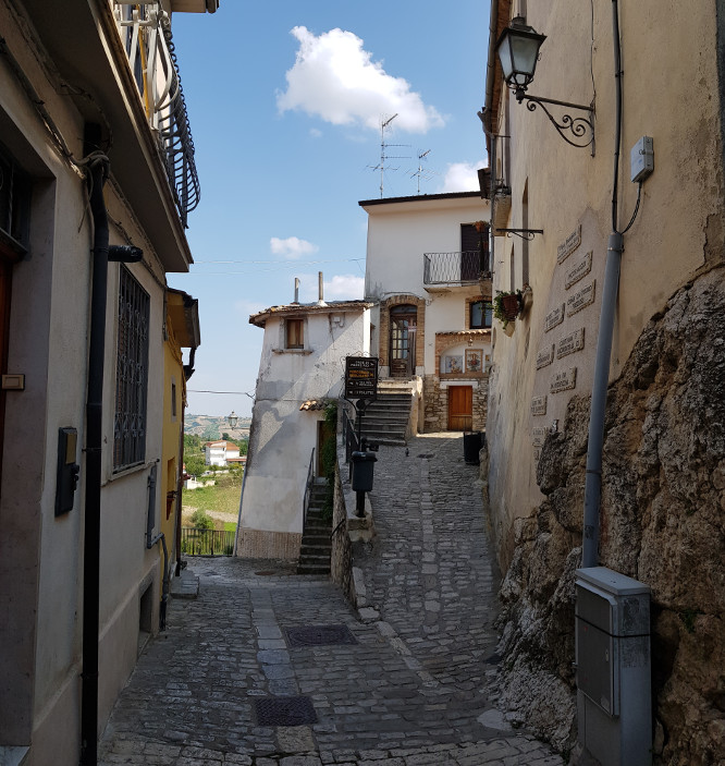 Pietrelcina via Pantaniello