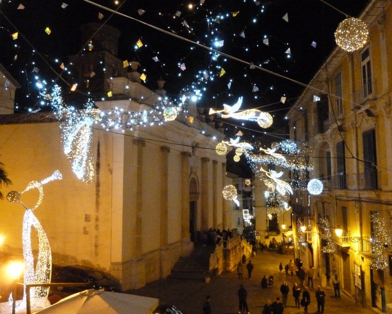 Angeli Piazza_Duomo Luci Salerno