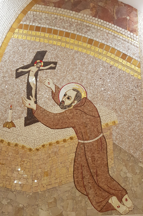 Un mosaico della Chiesa Inferiore del Santuario di Padre_Pio a SanGiovanni_Rotondo