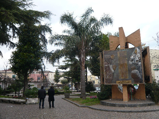 Sant'Antonio Abate: Piazza della libert monumento ai caduti