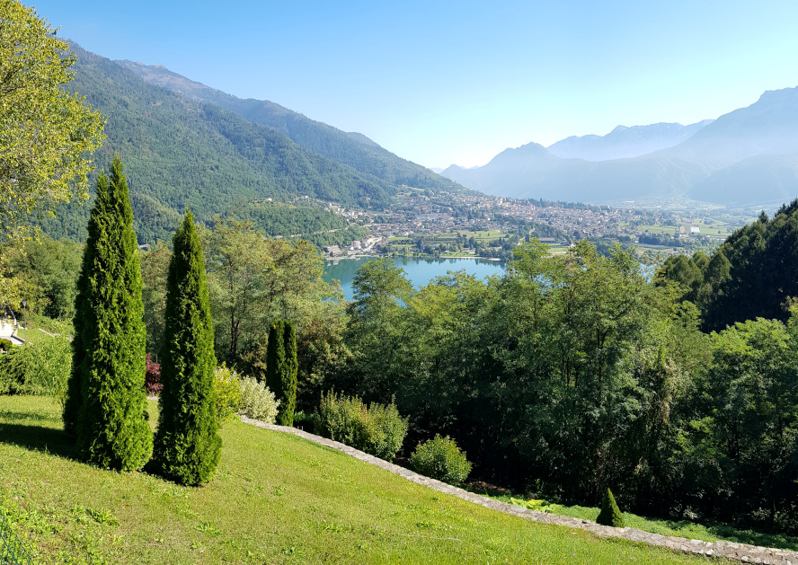 Veduta del lago di Levico da Tenna