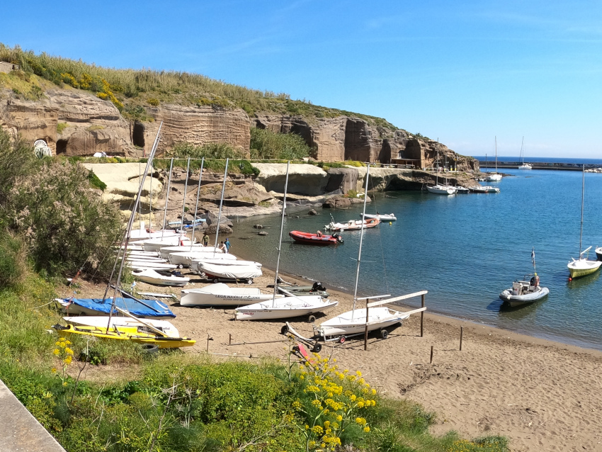Ventotene foto spiaggia di Cala Rossano