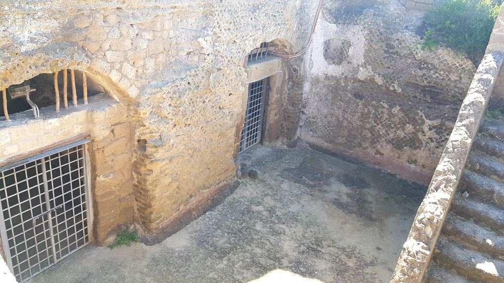 Ventotene ingresso Cisterne Romane