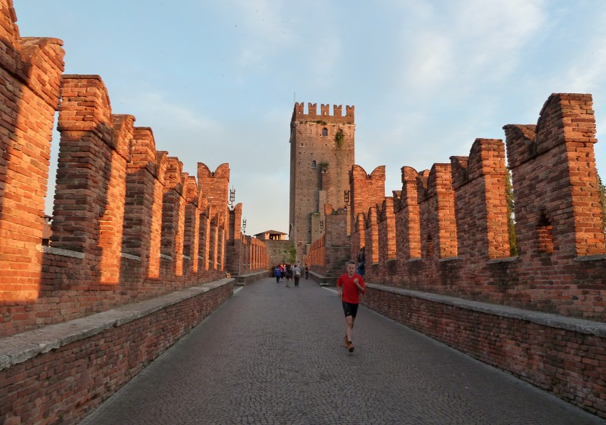 Verona foto Ponte_Scaligero al tramonto