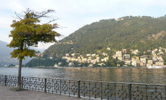Foto del lungolago di Como