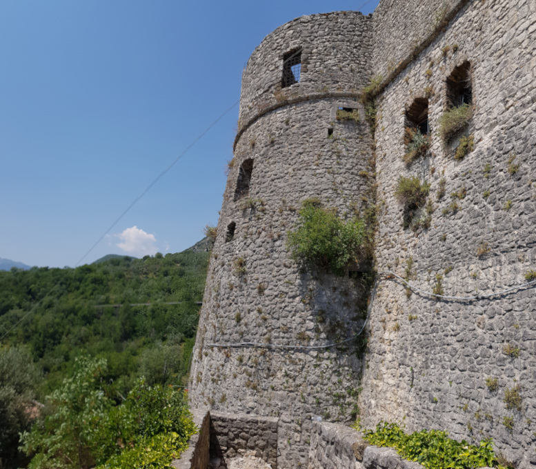 Cerro_al_Volturno Castello