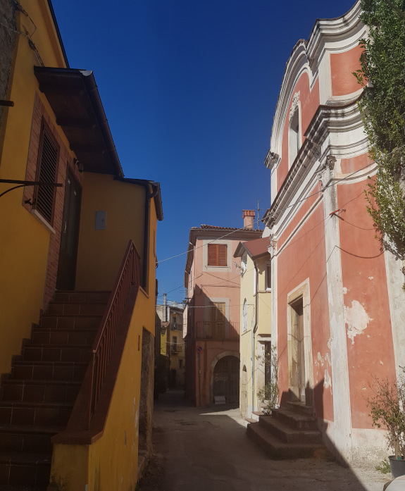 Centro storico di Venafro con Chiesa dell'annunziata