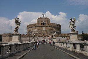 Ponte_Sant'Angelo col Castel Sant'Angelo