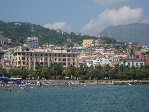 Lungomare di Salerno visto dal mare