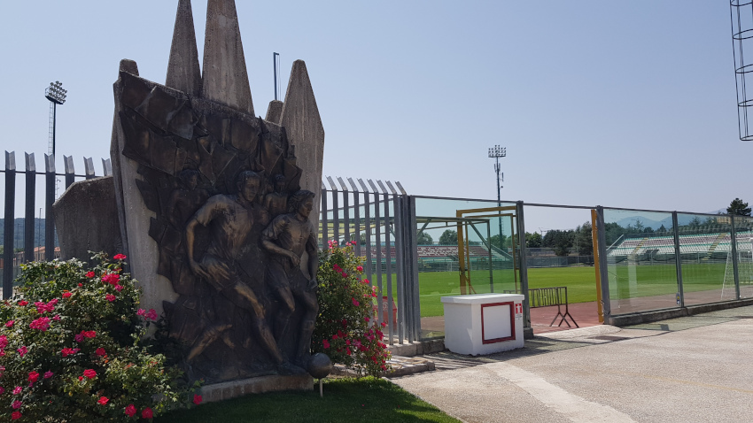 Castel di Sangro ingresso campo di calcio