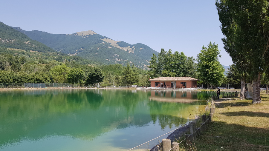 Laghetto di pesca sportiva
