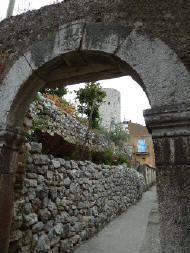 Arco e Torre di Castelcivica