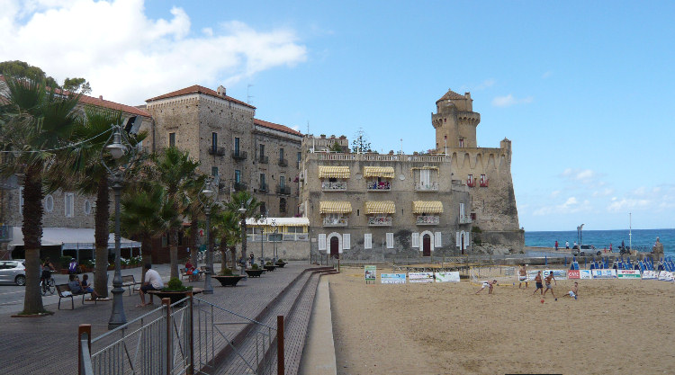 Castello di Santa_Maria_di_Castellabate