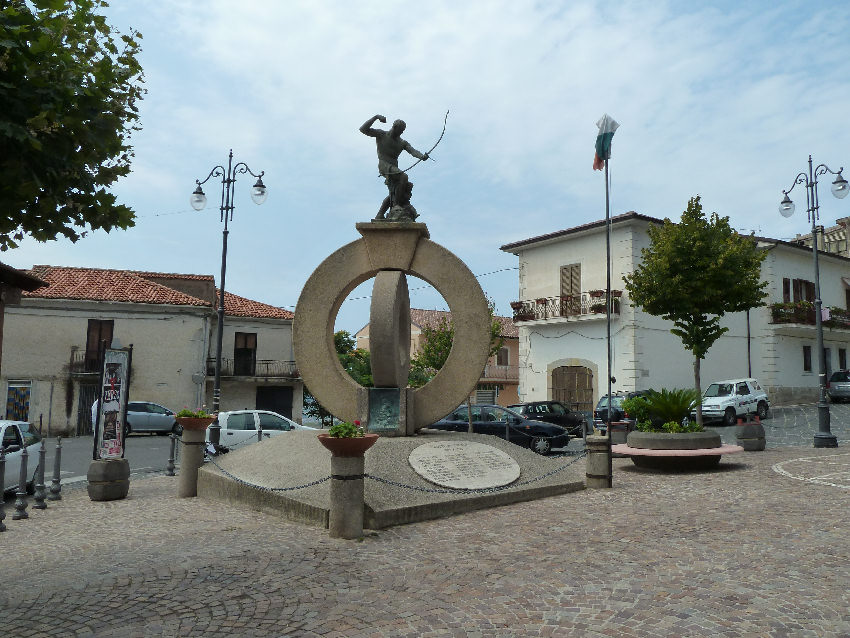 Piazza di Ogliastro Cilento