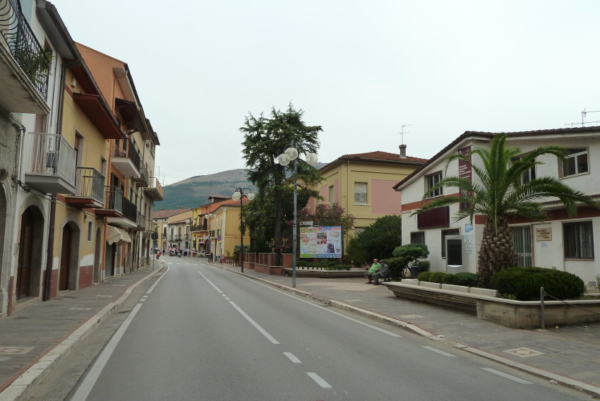 Polla via Giardini e Bibblioteca comunale